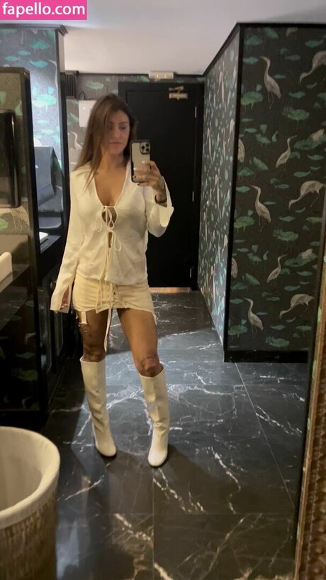 larimattes sex actress image