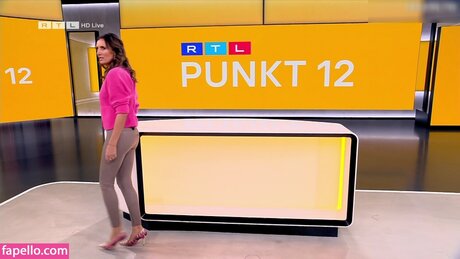 Roberta Bieling model adult img