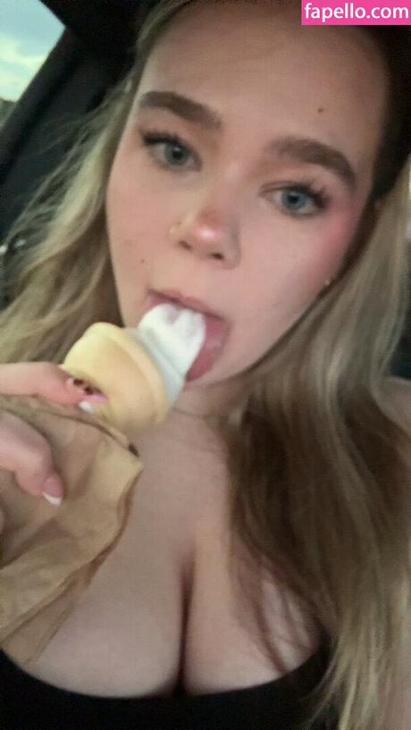 Dulyiis pretty actress gallery