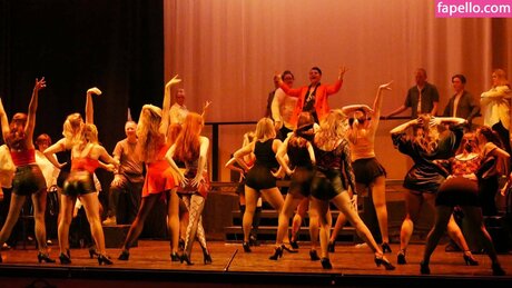 Elizbeth liz Clncy FOH star naked images