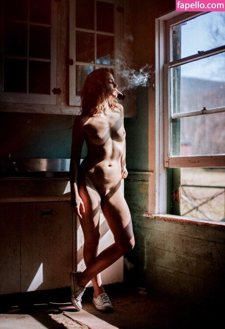 Charlotte Mckee star naked images