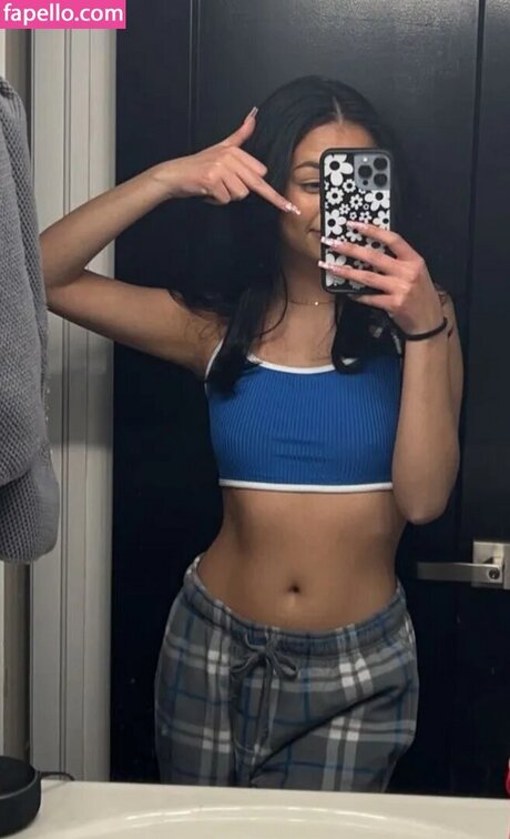 Nina Eastman top star pic