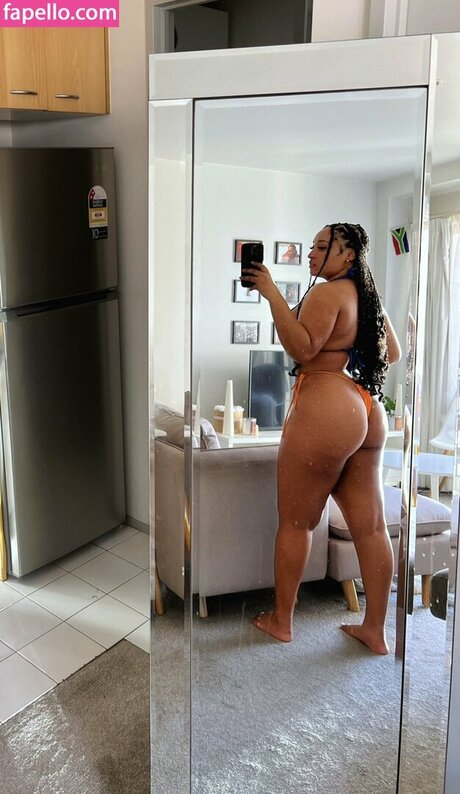 Melanadavids nudes actress gallery