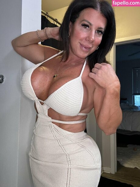 Fitazzona art actress pics