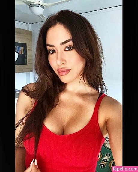 Maricel Freire Hotwife model sexy photos