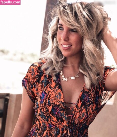 titty fuck onlyfans beautiful pic