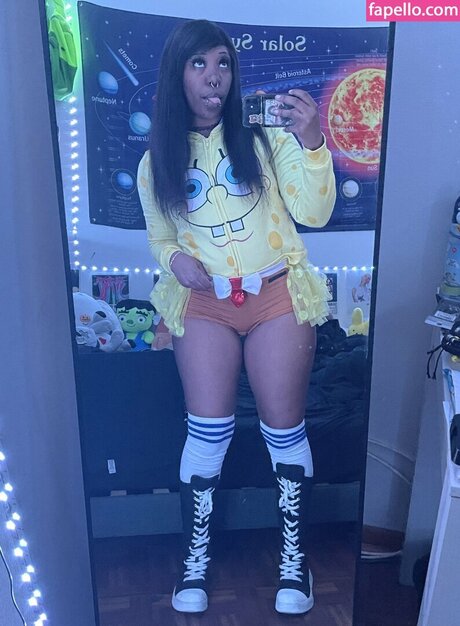 Girl Gooners model high quality pics