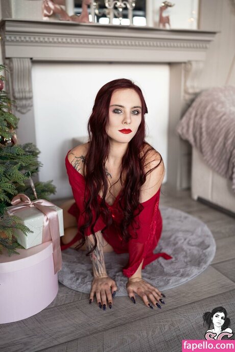 Marryjies adult model image