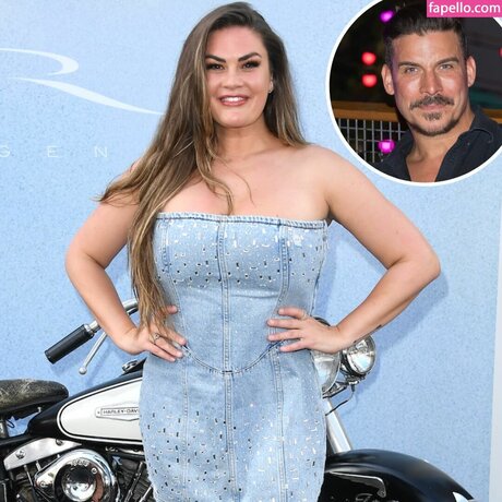 Brittany Cartwright model nude pictures