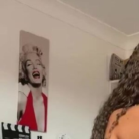 aylawingx xxx pornstar pic