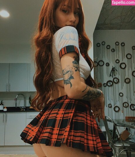 Earthdarling model high quality photo