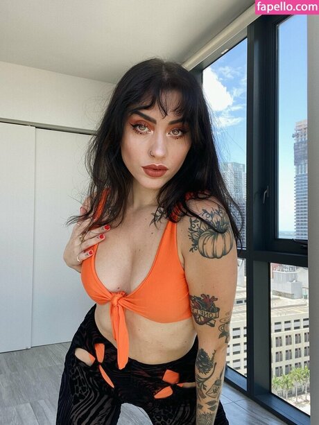 Earthdarling top star pics