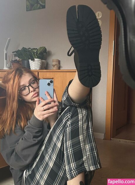 Ljinzer star erotic photos