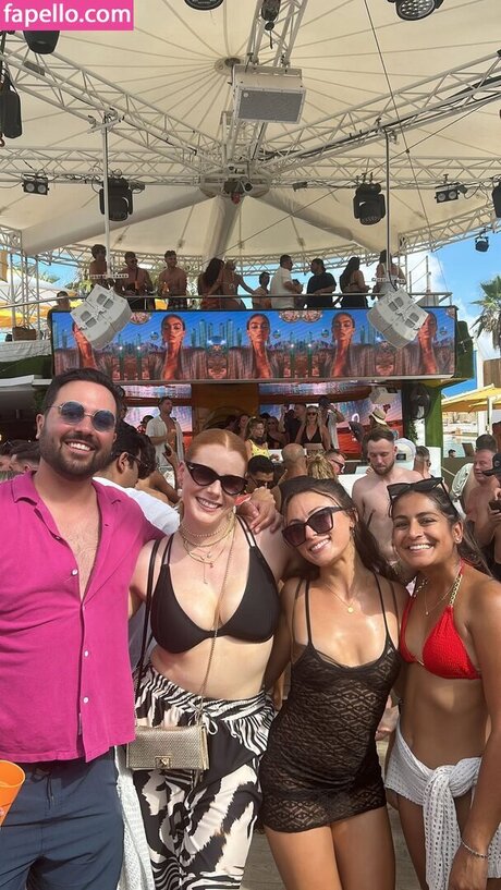 Malley Doherty model nude images