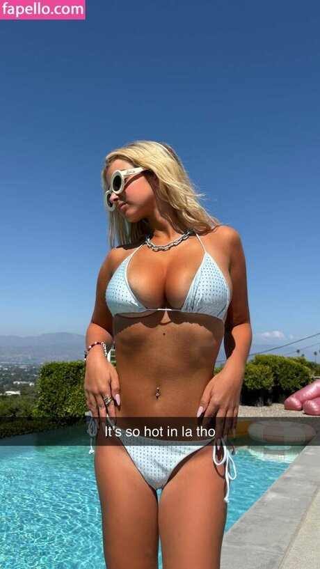 Emma Pillemer exclusive model gallery