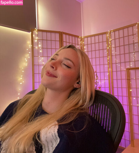 Bubbell beautiful pornstar img