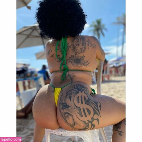 Karol De Souza naked model archive