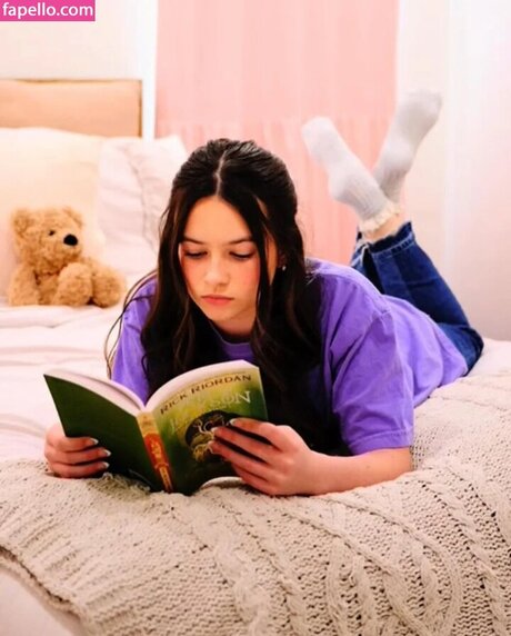 Cailey Fleming pretty model gallery