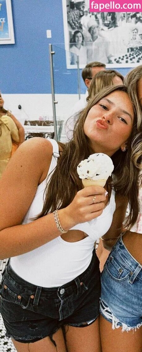 Cailey Fleming hot pornstar photo