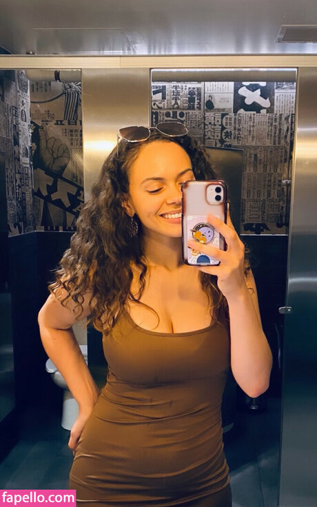 Macbethanie pornographic star images