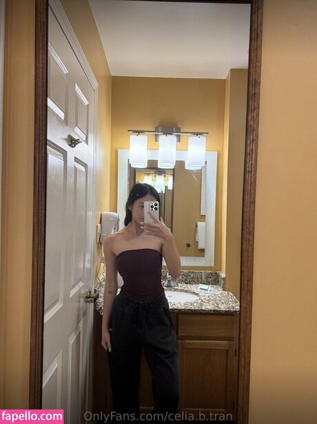 Celia Tran adult model img