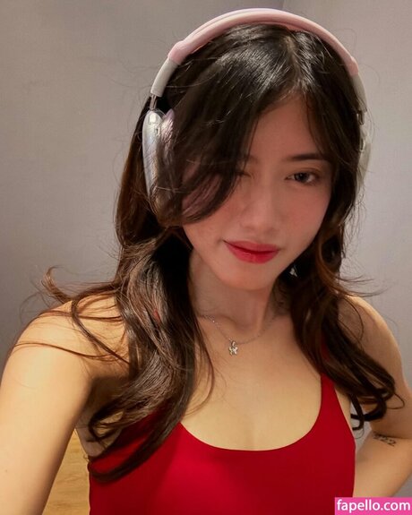 Celia Tran porn star image