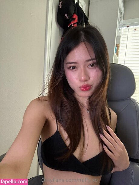 Celia Tran porn model pics