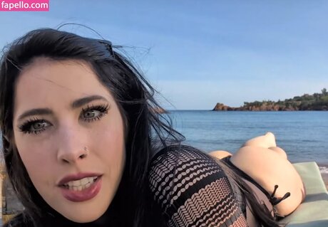 Fishtank xxx pornstar archive