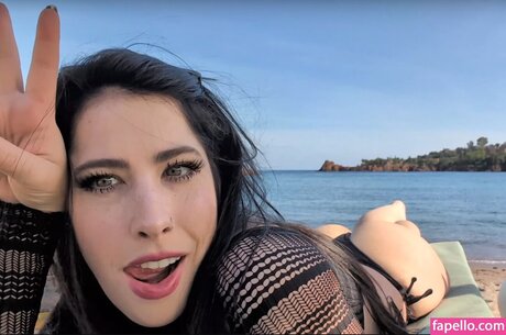 Fishtank model sex gallery