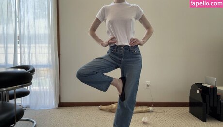 zoeplzshutup model perfect picture