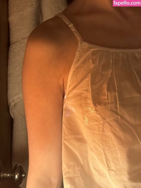 zoeplzshutup star beautiful photos