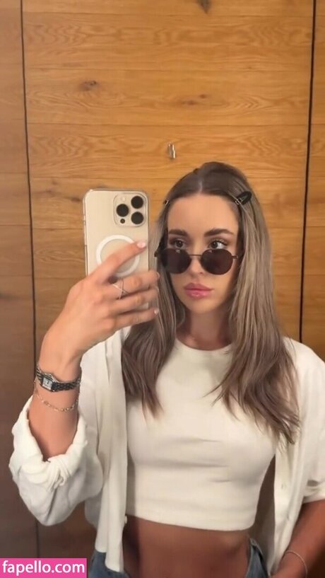 Noemi Demeter hot model photos