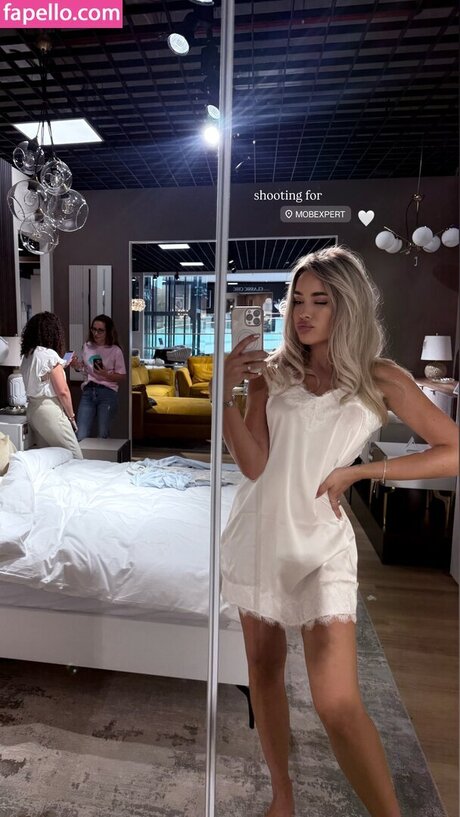 Noemi Demeter exclusive star pictures