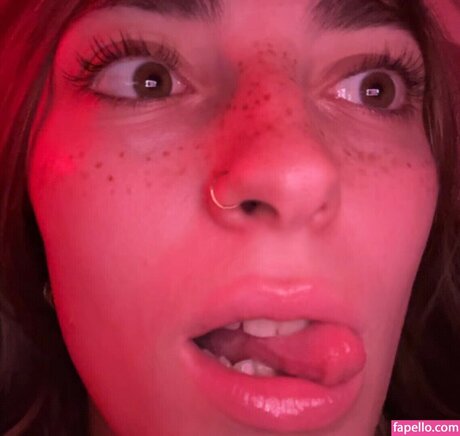 amandakat13 pretty pornstar img