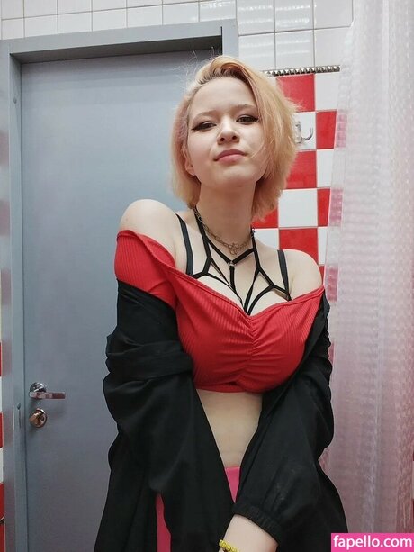 frida reed model art galleries