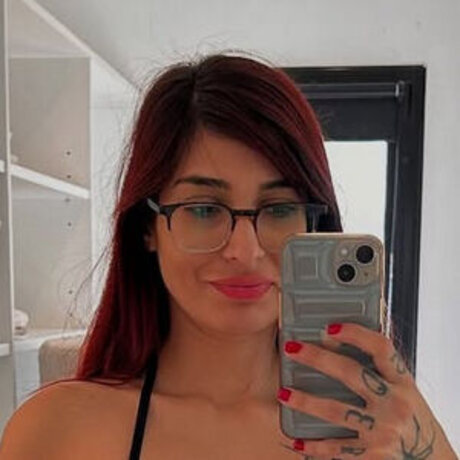 Lucy Raven pornstar nudes images