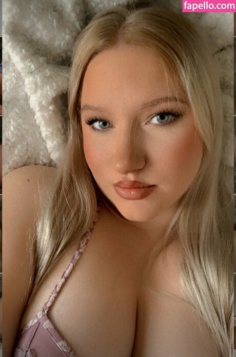 Heylovely pornstar hot picture