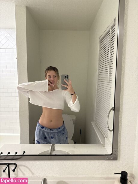 itssnow erotic pornstar pics