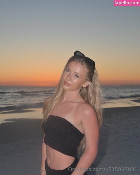 harlowellis perfect model pic