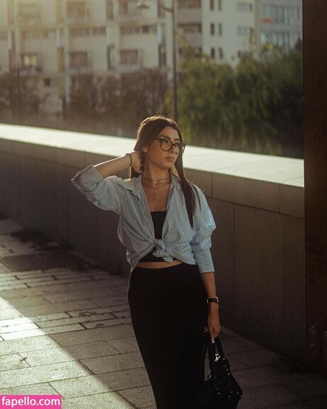 helydiaa erotic actress gallery