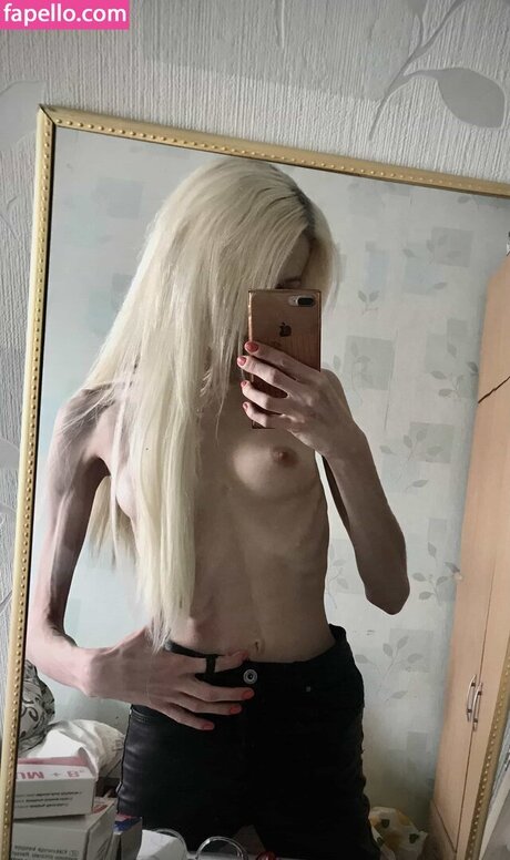 La Strawberry pornographic star gallery