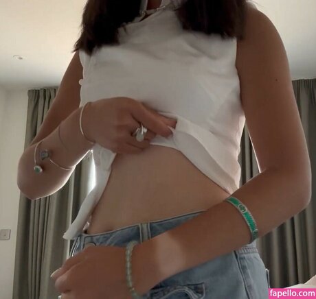 Riishka Asmr nude actress pics