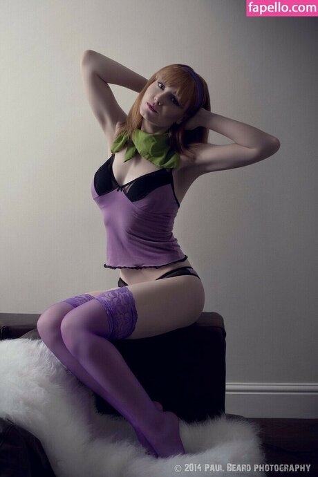 Velma Daphne Cosplay model beautiful gallery