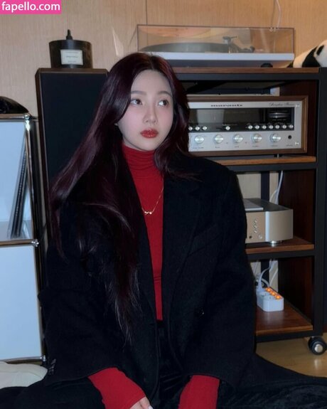 Park Soo young star porn picture