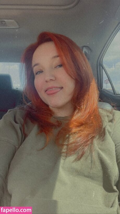 vicapella pornographic model pics