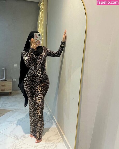 Salma Moubah free star image