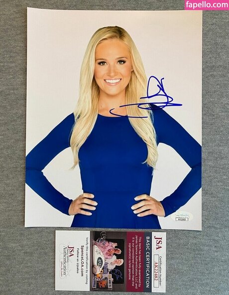tomilahren pornstar nude archive