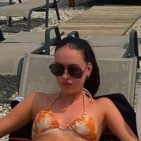 oliviarcox free actress image