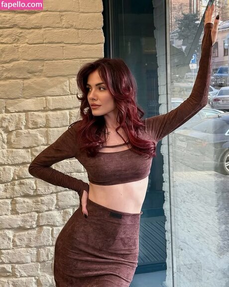 Mamarika nude model pictures