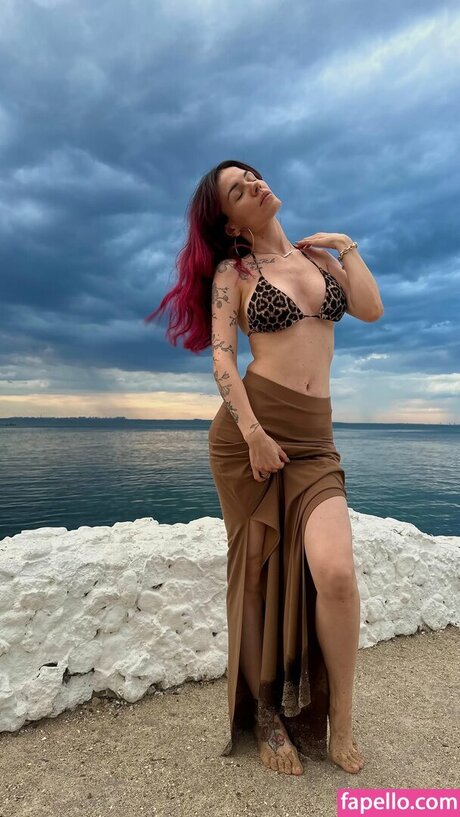 Mamarika pornstar exclusive picture